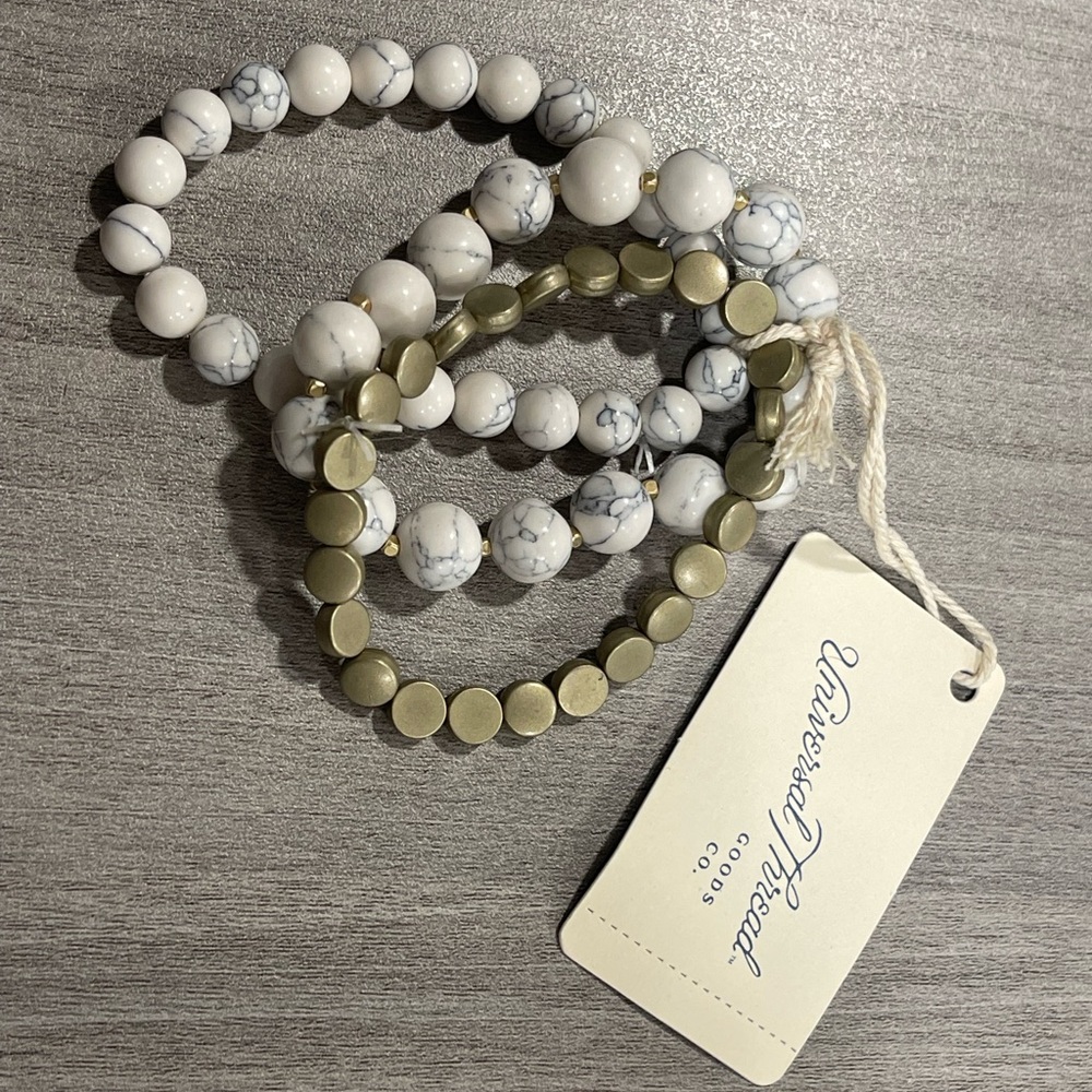 New Universal Thread Natural Colors Bracelet C31